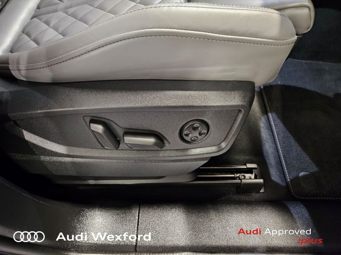 Audi SQ5 2025