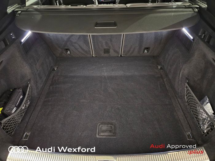 Audi SQ5 2025