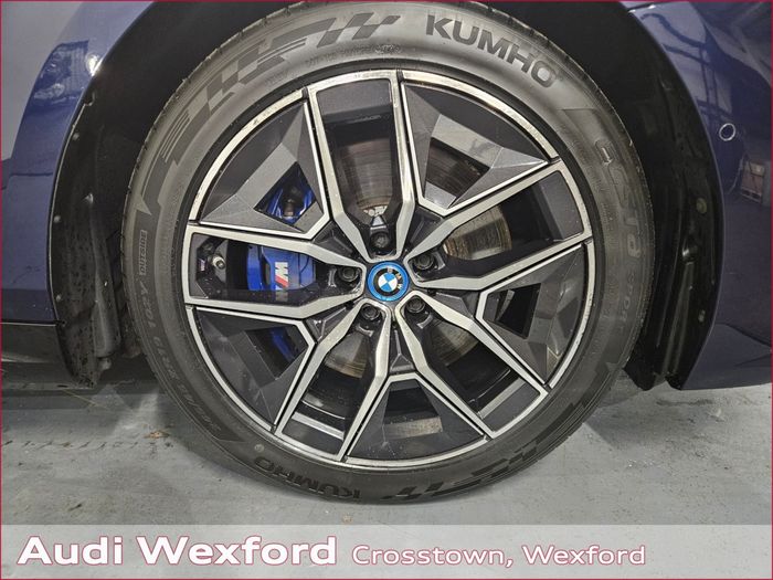BMW i5 2024