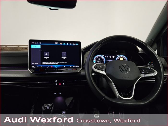 Volkswagen Golf 2024