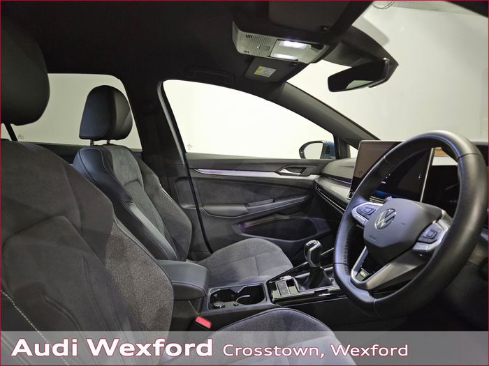Volkswagen Golf 2024