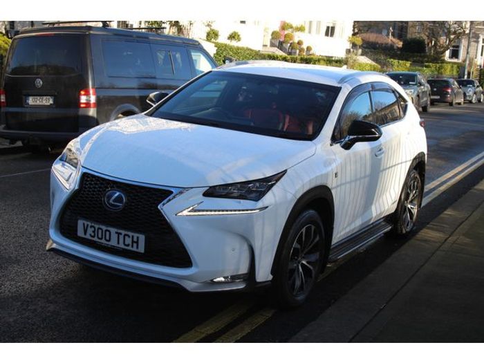 Lexus NX 300h 2016