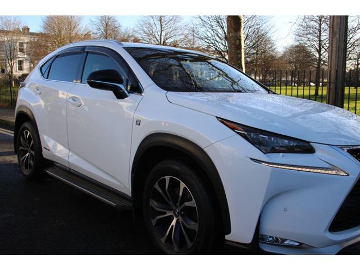 Lexus NX 300h 2016