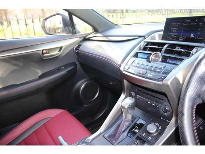 Lexus NX 300h 2016