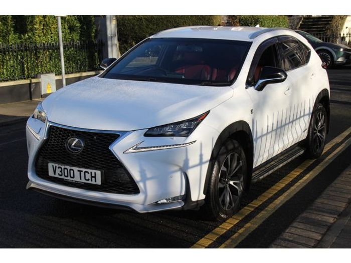 Lexus NX 300h 2016