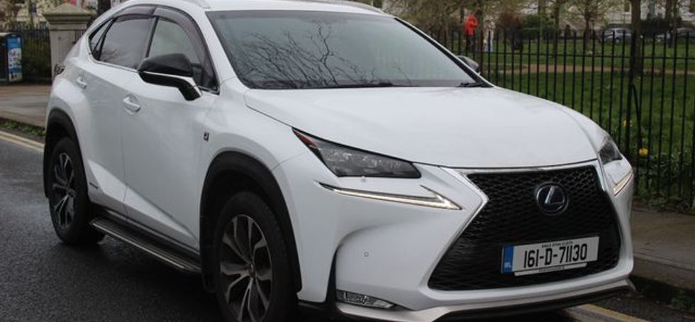 Lexus NX 300h 2016