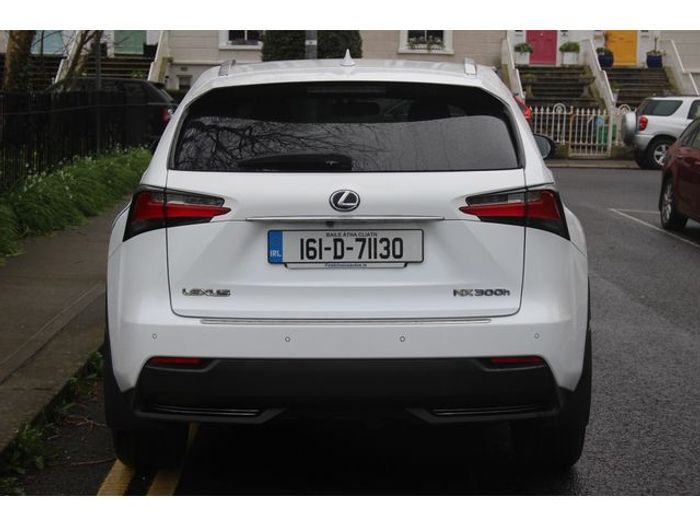 Lexus NX 300h 2016