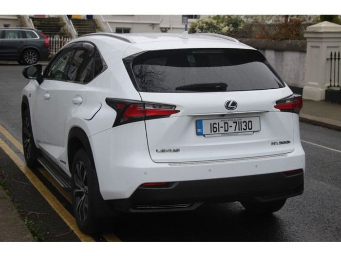Lexus NX 300h 2016