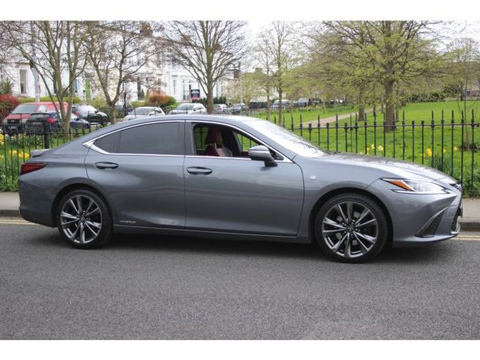 Lexus ES 300h 2019