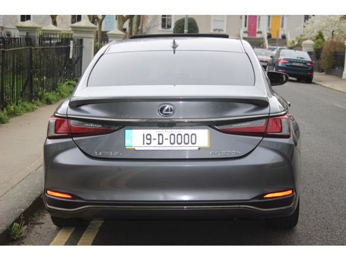 Lexus ES 300h 2019