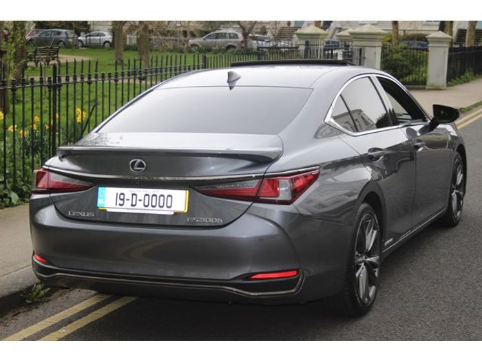 Lexus ES 300h 2019