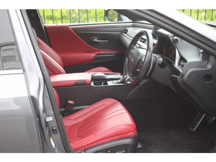 Lexus ES 300h 2019