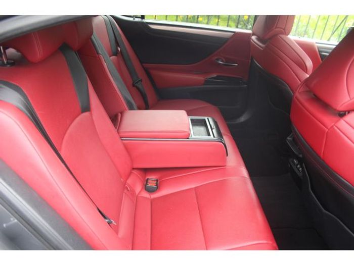 Lexus ES 300h 2019