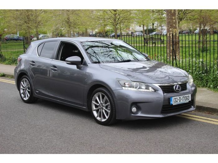 Lexus CT200H 2013