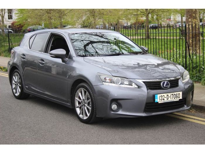 Lexus CT200H 2013