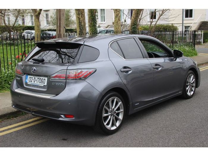 Lexus CT200H 2013