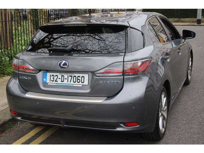 Lexus CT200H 2013