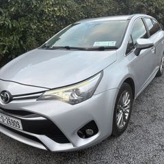 Toyota Avensis 2015