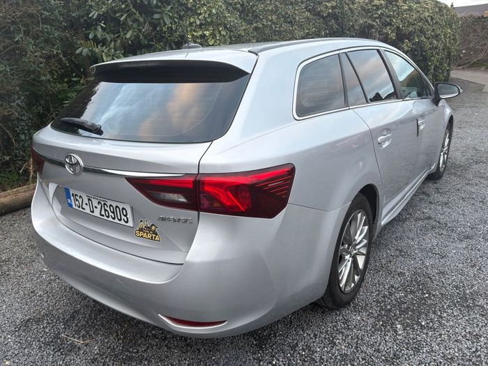 Toyota Avensis 2015