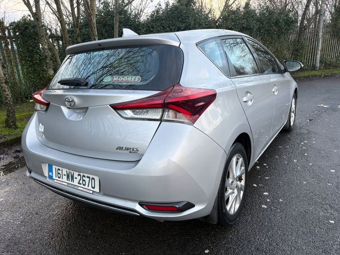 Toyota Auris 2016