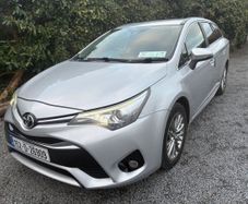 Toyota Avensis 2015