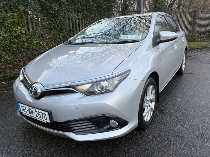 Toyota Auris 2016