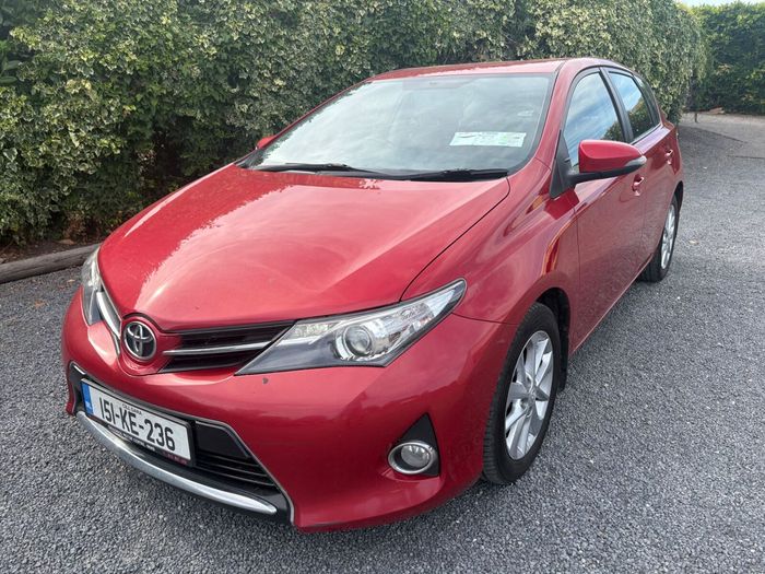 Toyota Auris 2015