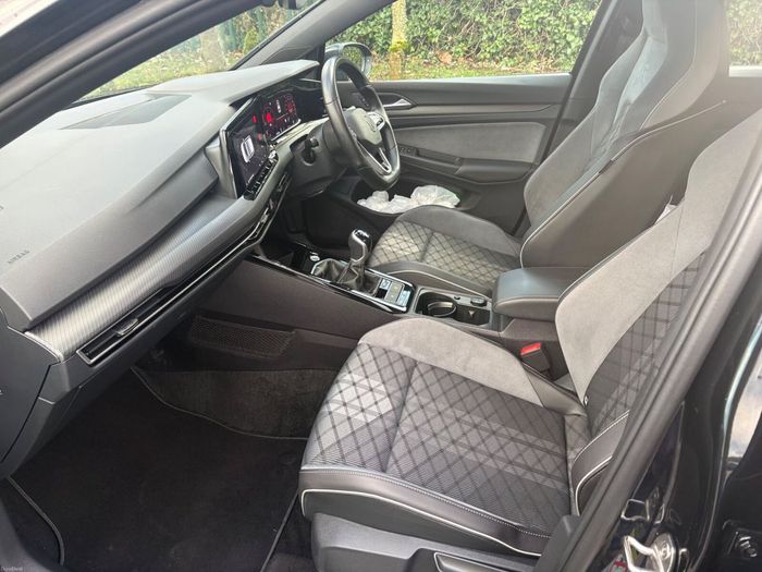 Volkswagen Golf 2023