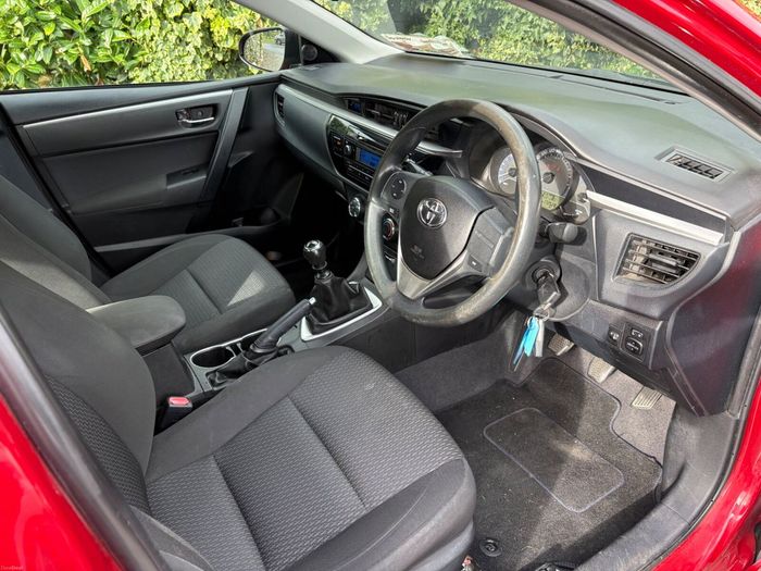 Toyota Corolla 2015