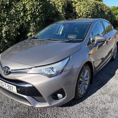 Toyota Avensis 2015