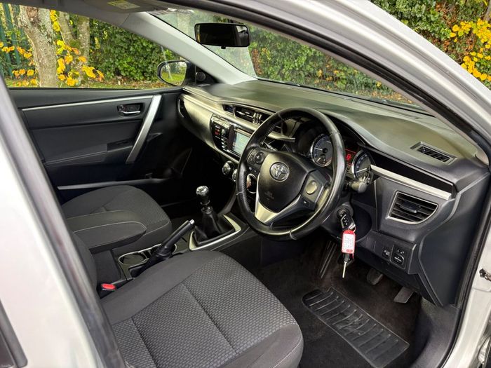 Toyota Corolla 2015