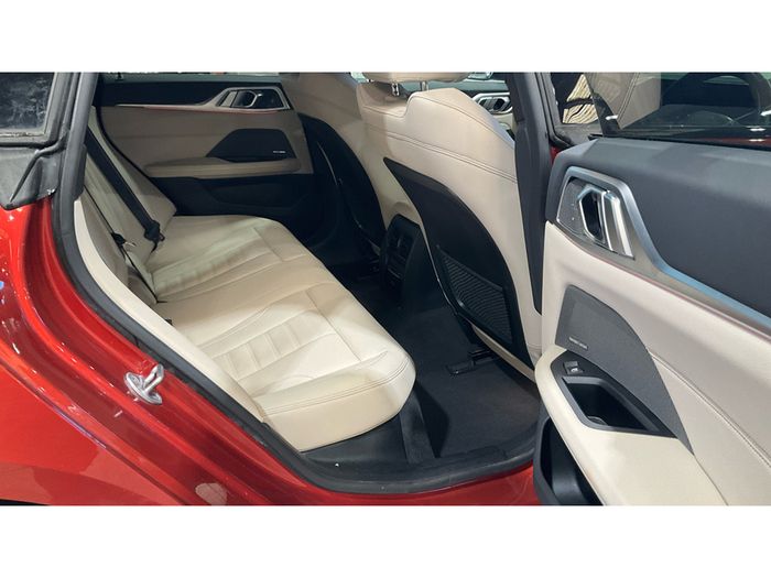 BMW i4 2023