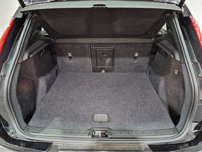 Volvo XC40 2023