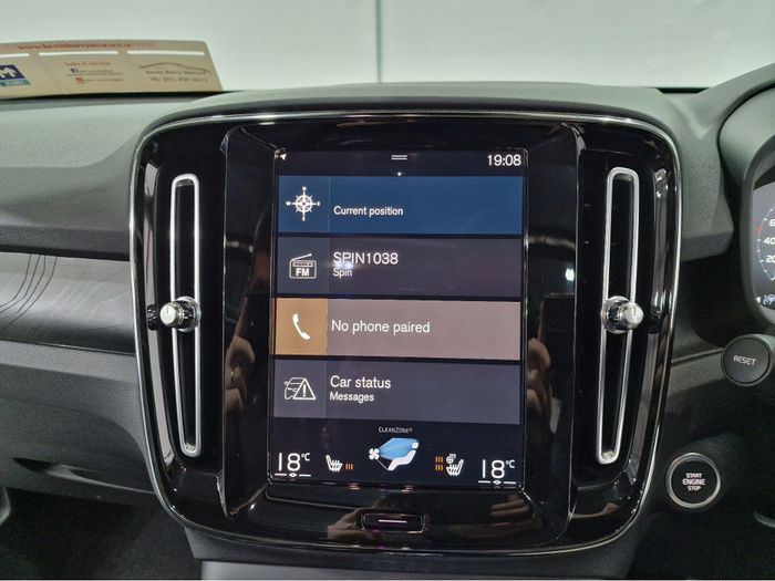 Volvo XC40 2023