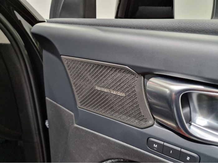Volvo XC40 2023