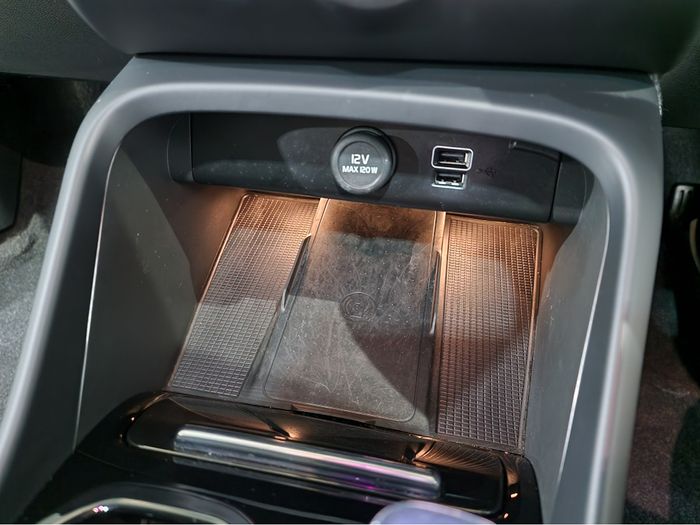 Volvo XC40 2023