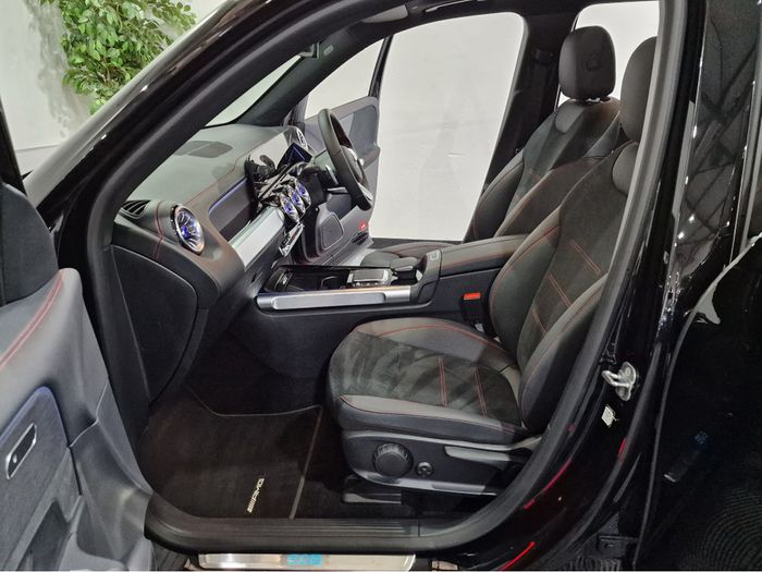 Mercedes-Benz EQB 2024