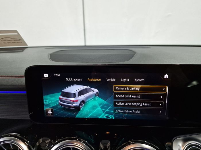 Mercedes-Benz EQB 2024