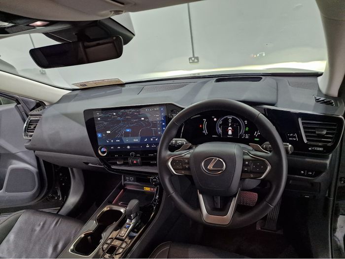 Lexus NX 450H+ 2024
