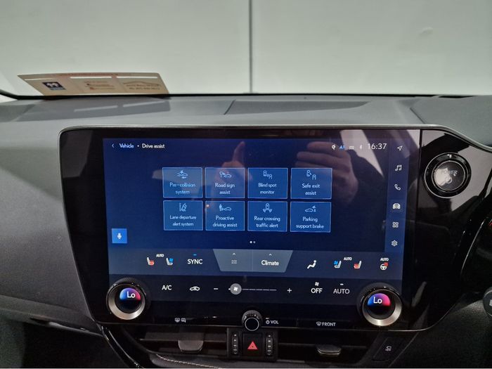 Lexus NX 450H+ 2024