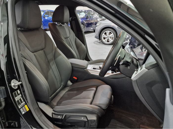 BMW 3 Series 2025