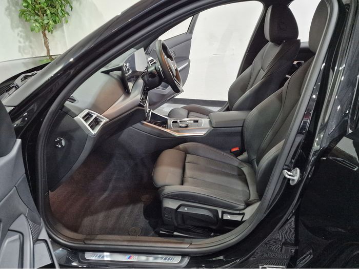 BMW 3 Series 2025