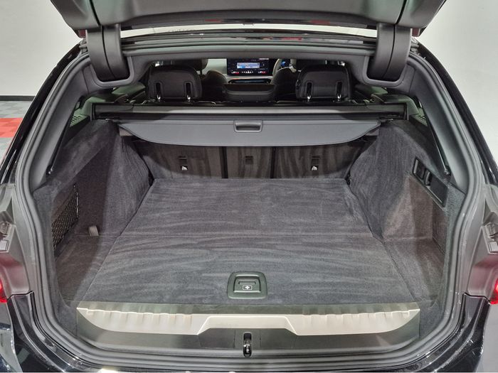 BMW 3 Series 2025