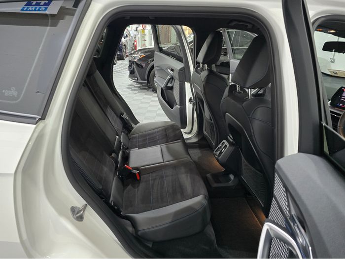 BMW iX1 2023