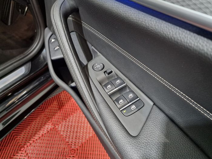 BMW 5 Series 2019