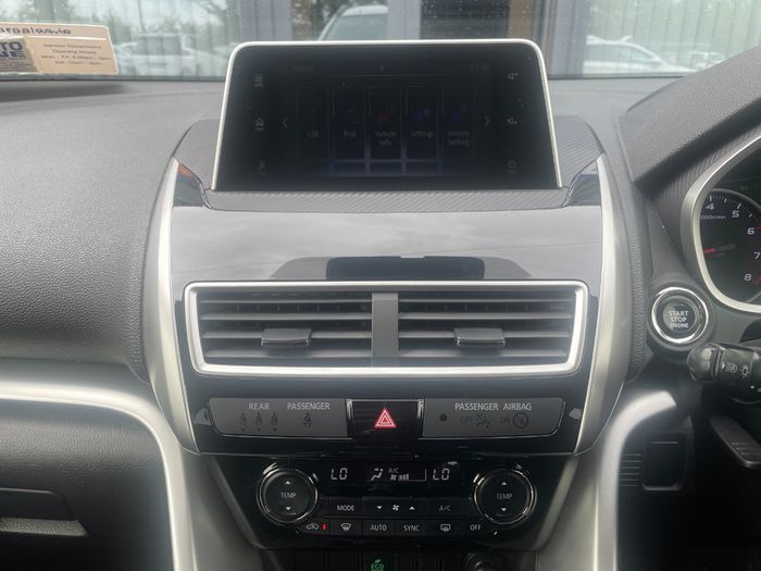 Mitsubishi ECLIPSE CROSS 2018