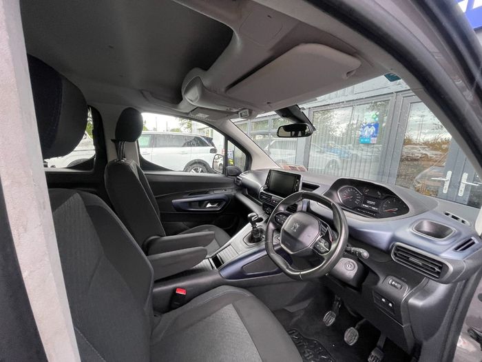 Peugeot Rifter 2021