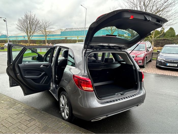 Mercedes-Benz B-Class 2016