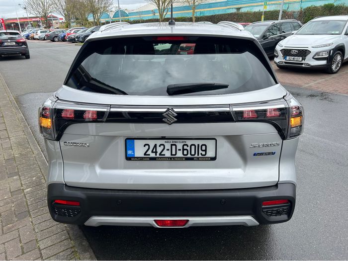 Suzuki S-CROSS 2024