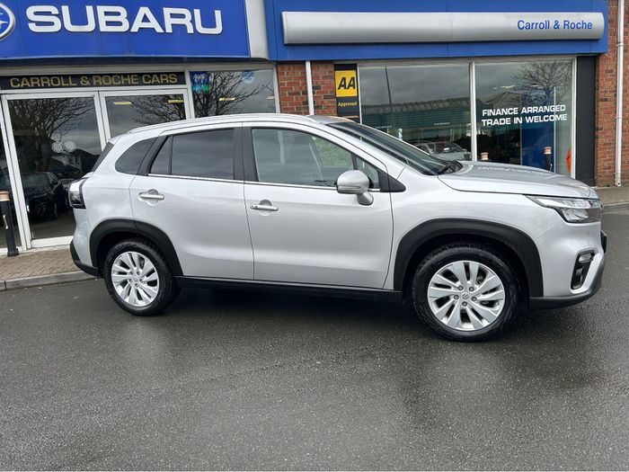 Suzuki S-CROSS 2024